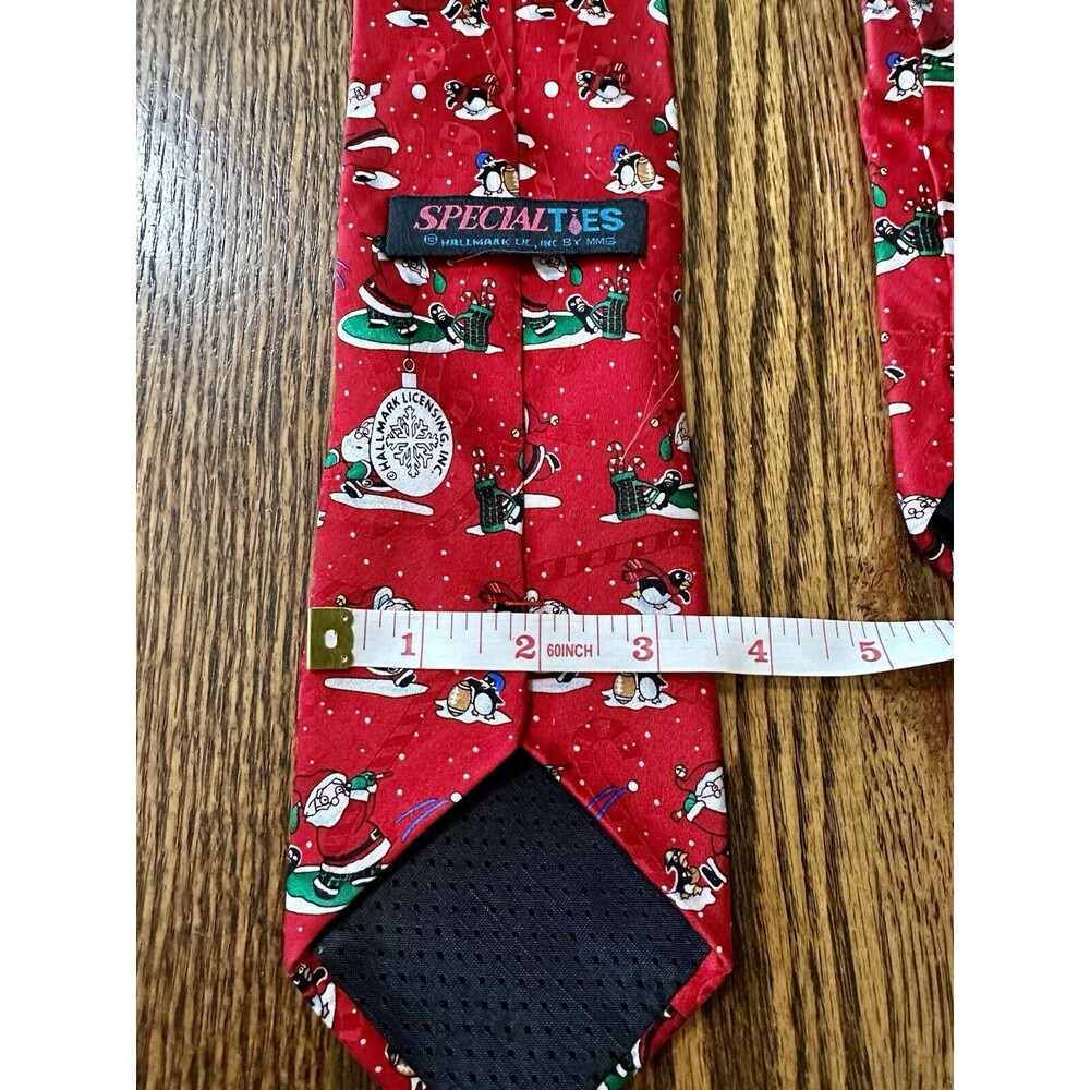 SpecialTies Hallmark Men's Red Santa Golfing Penguins Tie Holiday 100%‎ Silk EUC - Picture 6 of 8